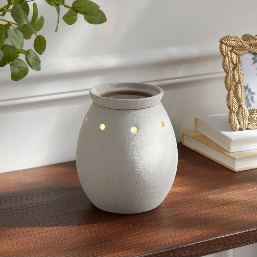 Ceramic Sanded Tabletop Wax Warmer and two 12-count scented melts NWOT - Picture 1 of 13